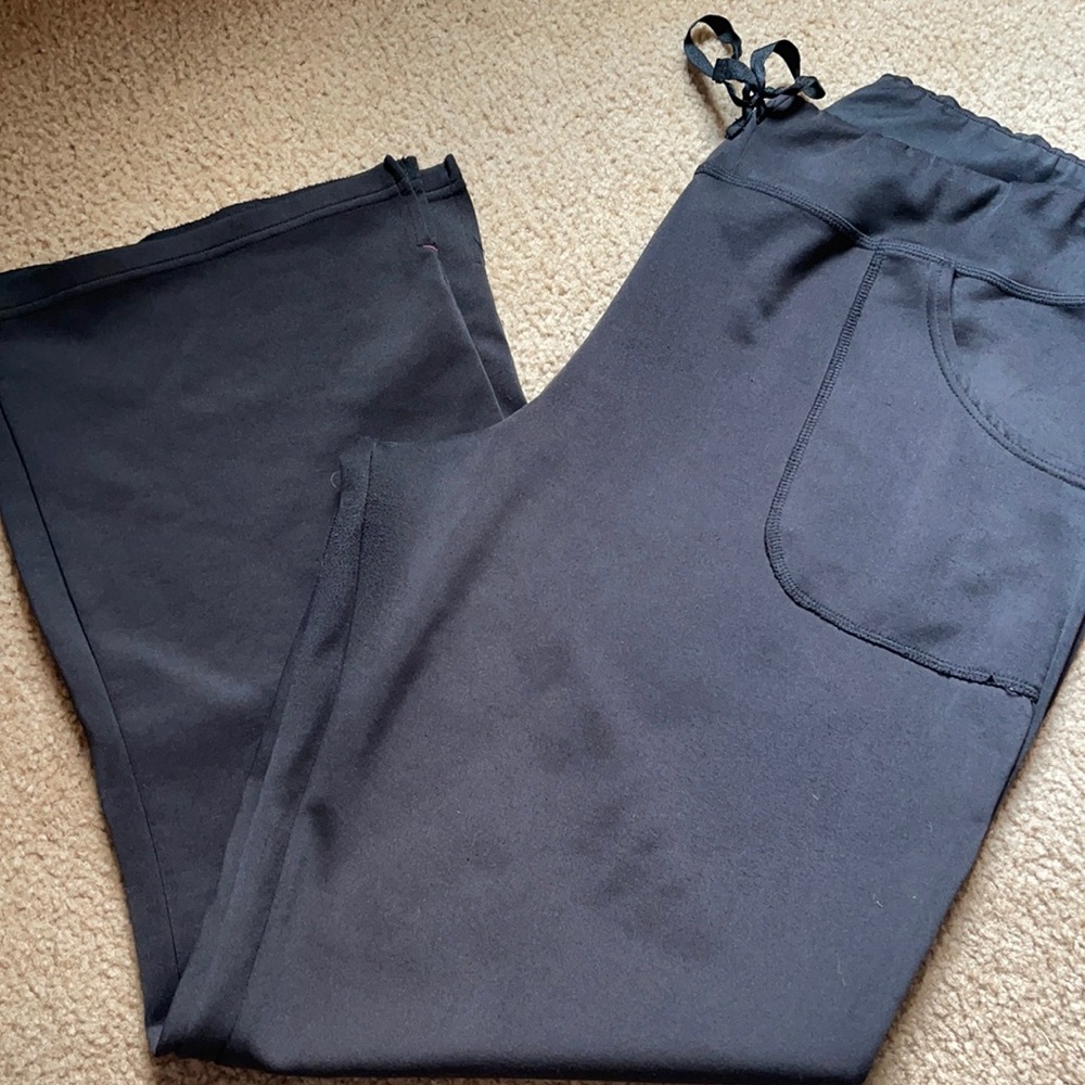 Scrub pants
